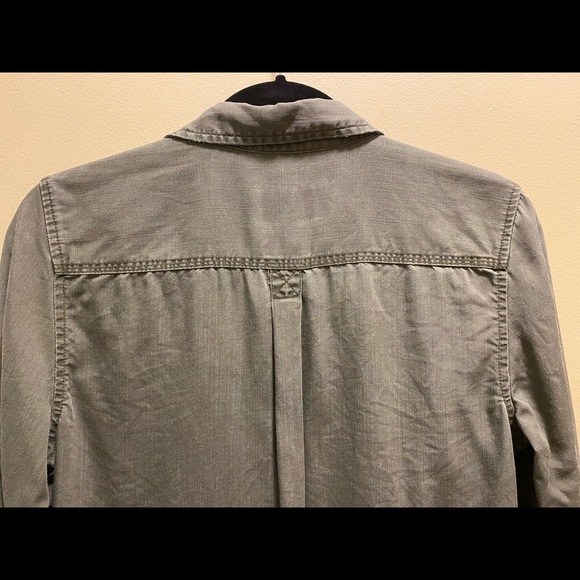 AMERICAN EAGLE KHAKI GREEN SHIRT - Picture 7 of 8